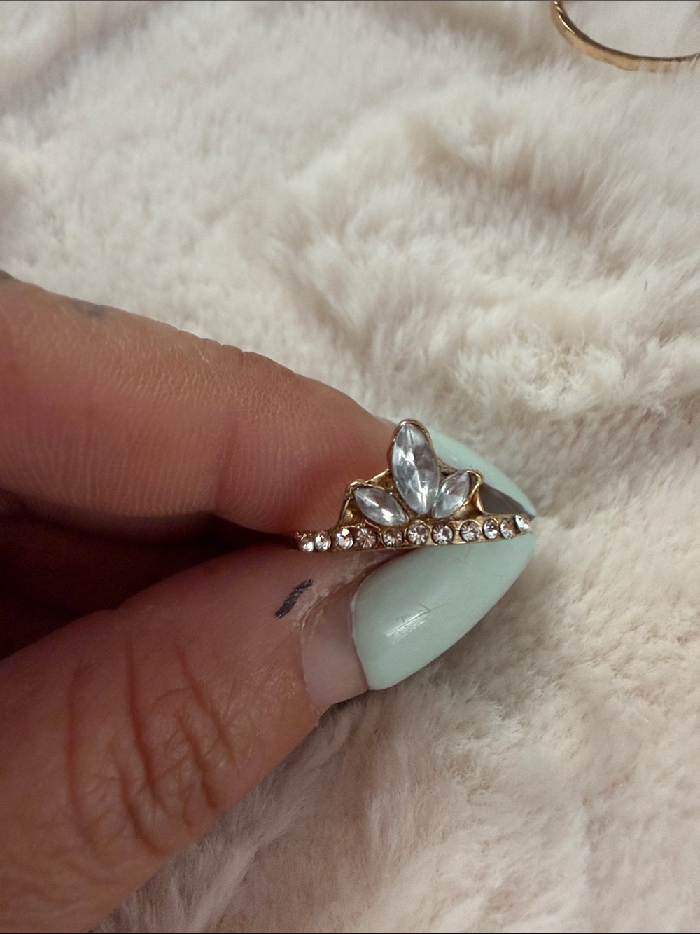 3/30$ Gold tone stacking rings - Picture 8 of 10